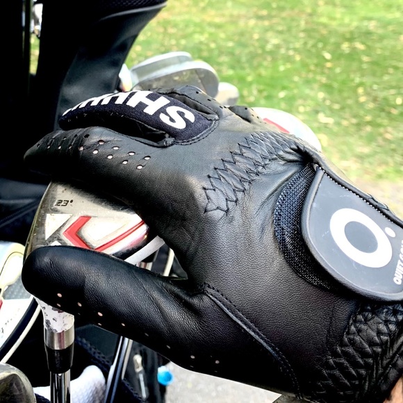 Quiet Golf Black SHHHH™ Golf Glove - Picture 6 of 6